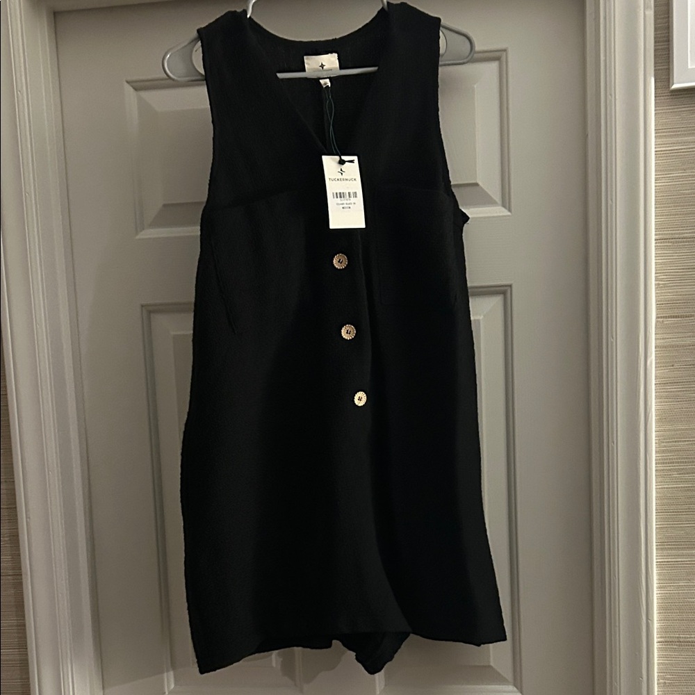 Black Sleeveless Button-Down Dress
